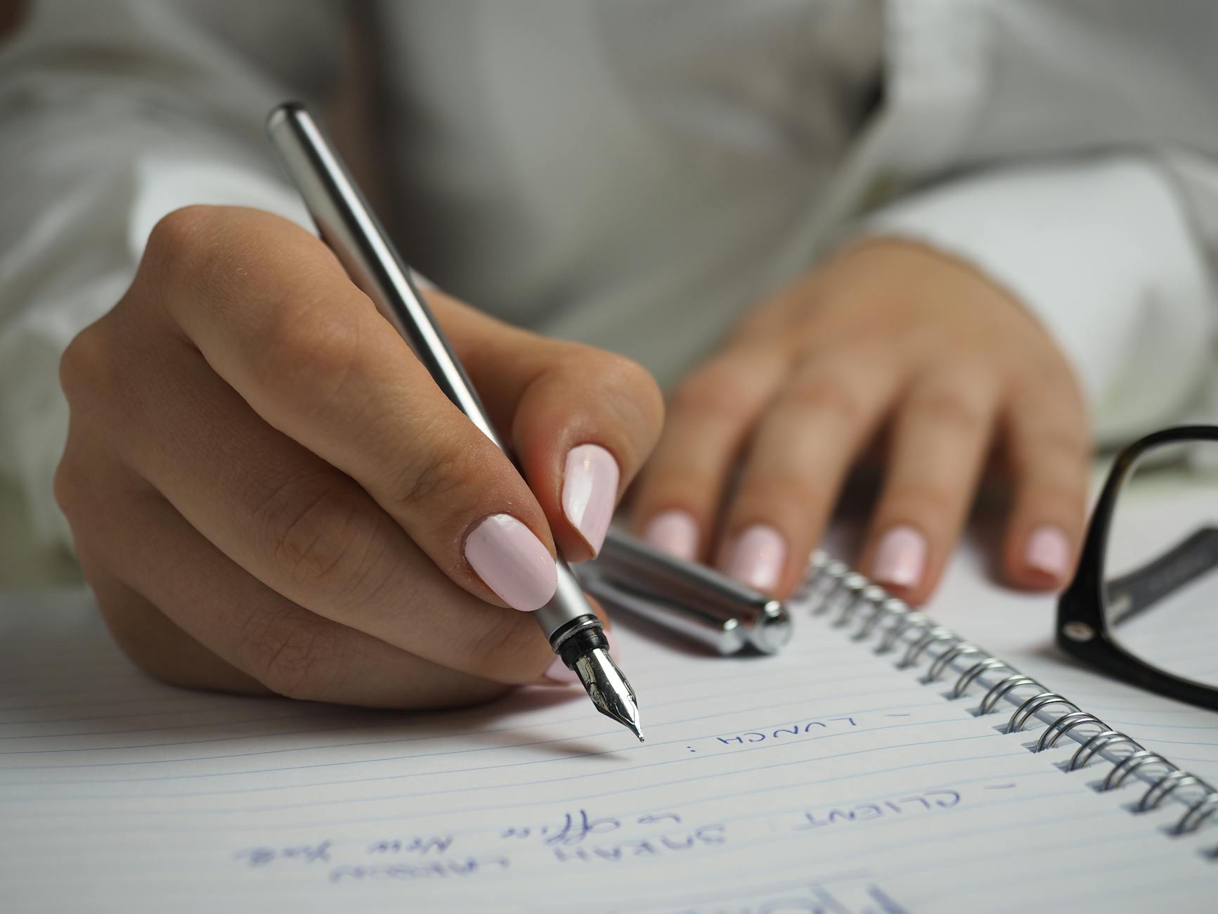 How to Write Product Descriptions for Printables With Ease
